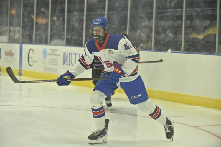 Phantoms' Paetsch coaches against son